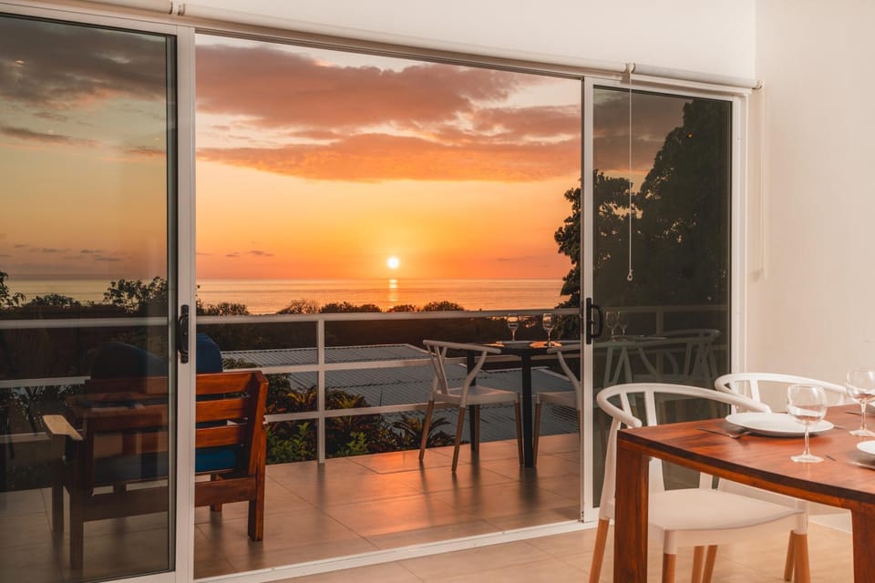 Balcony/Terrace, Dining area