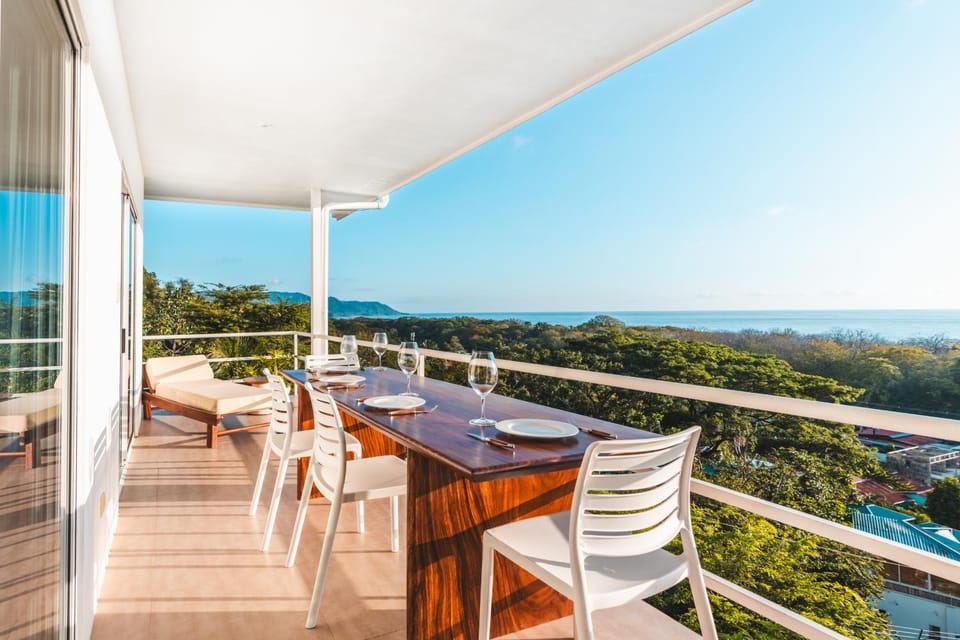 Natural landscape, Balcony/Terrace, Dining area, Sea view