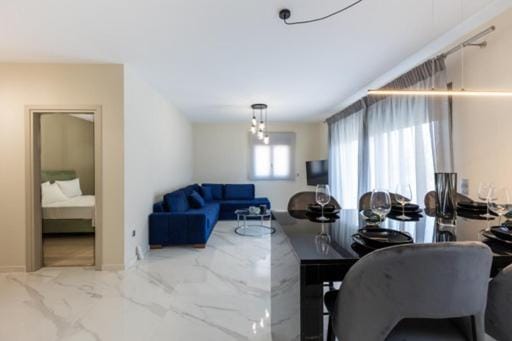 Living room, Dining area
