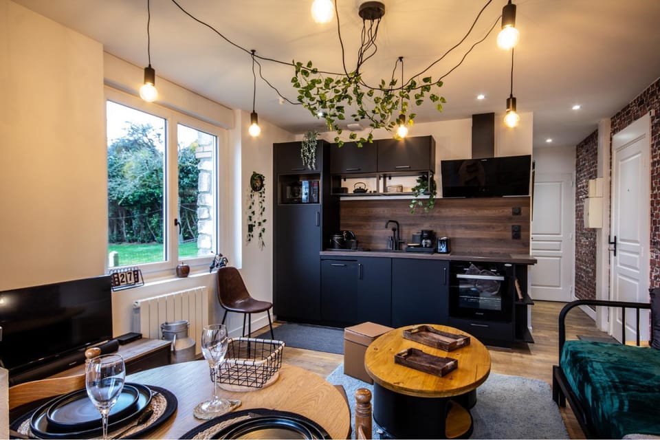 TV and multimedia, Living room, stove, kitchen