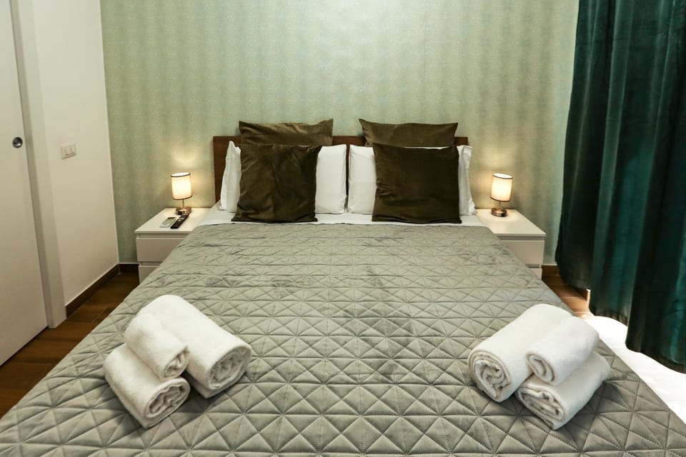 Bed, View (from property/room), Photo of the whole room, towels