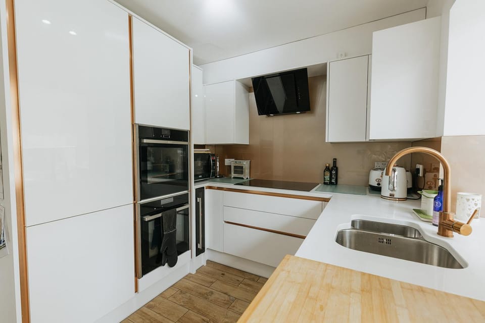 Coffee/tea facilities, Kitchen or kitchenette, Communal kitchen