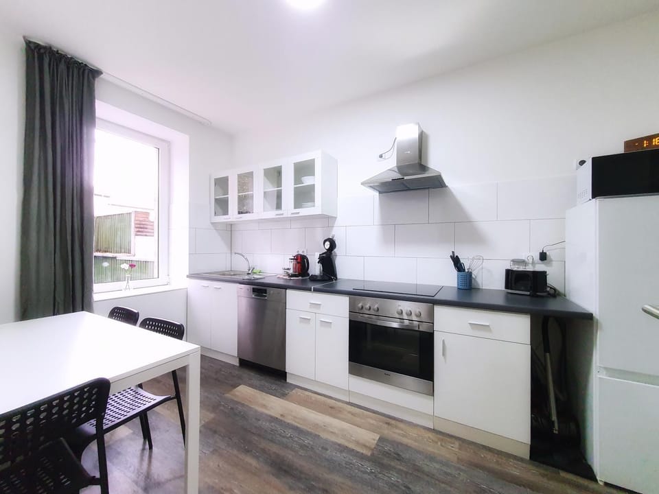 Kitchen or kitchenette, Dining area, dishwasher, oven, stove, toaster