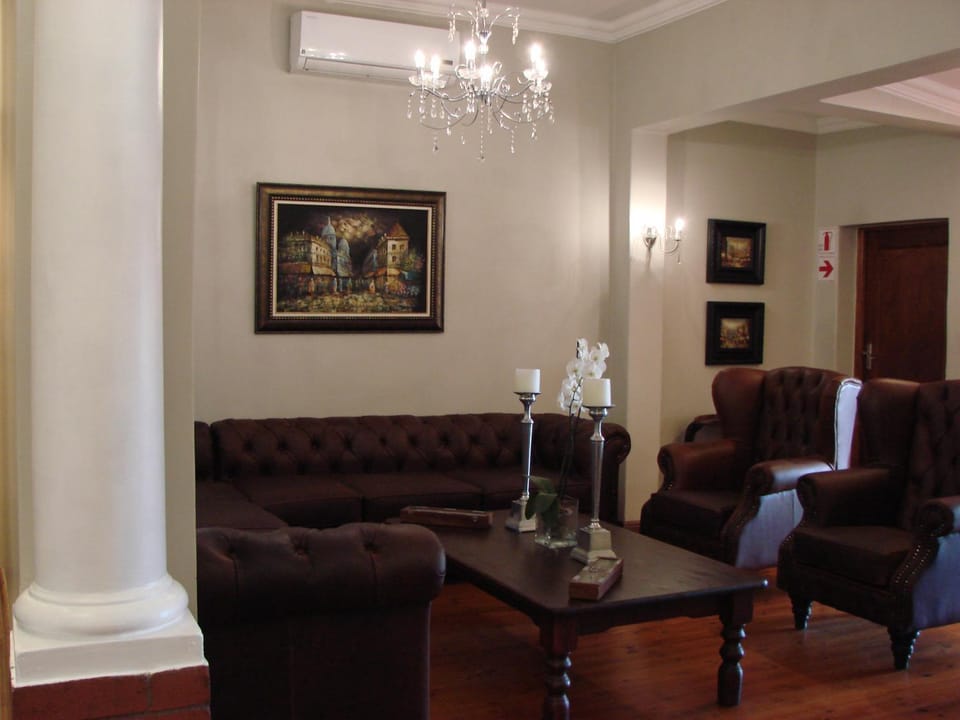 Living room, Seating area, air conditioner, Internal: Not applicable to any particular room