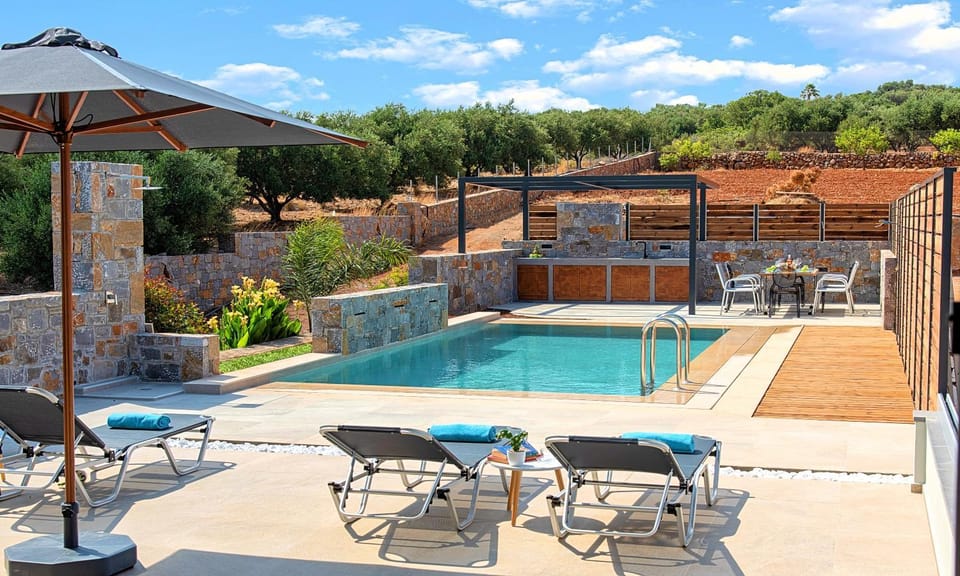 Patio, Swimming pool