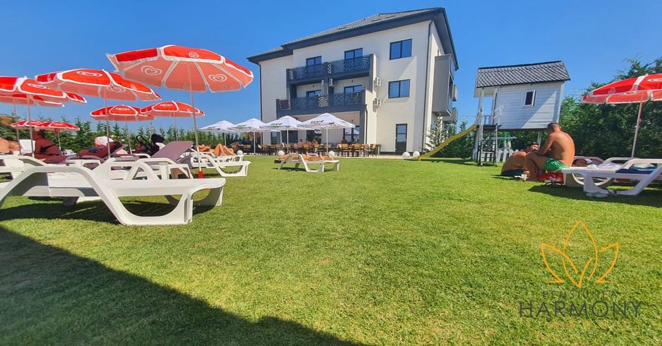 Garden, sunbed