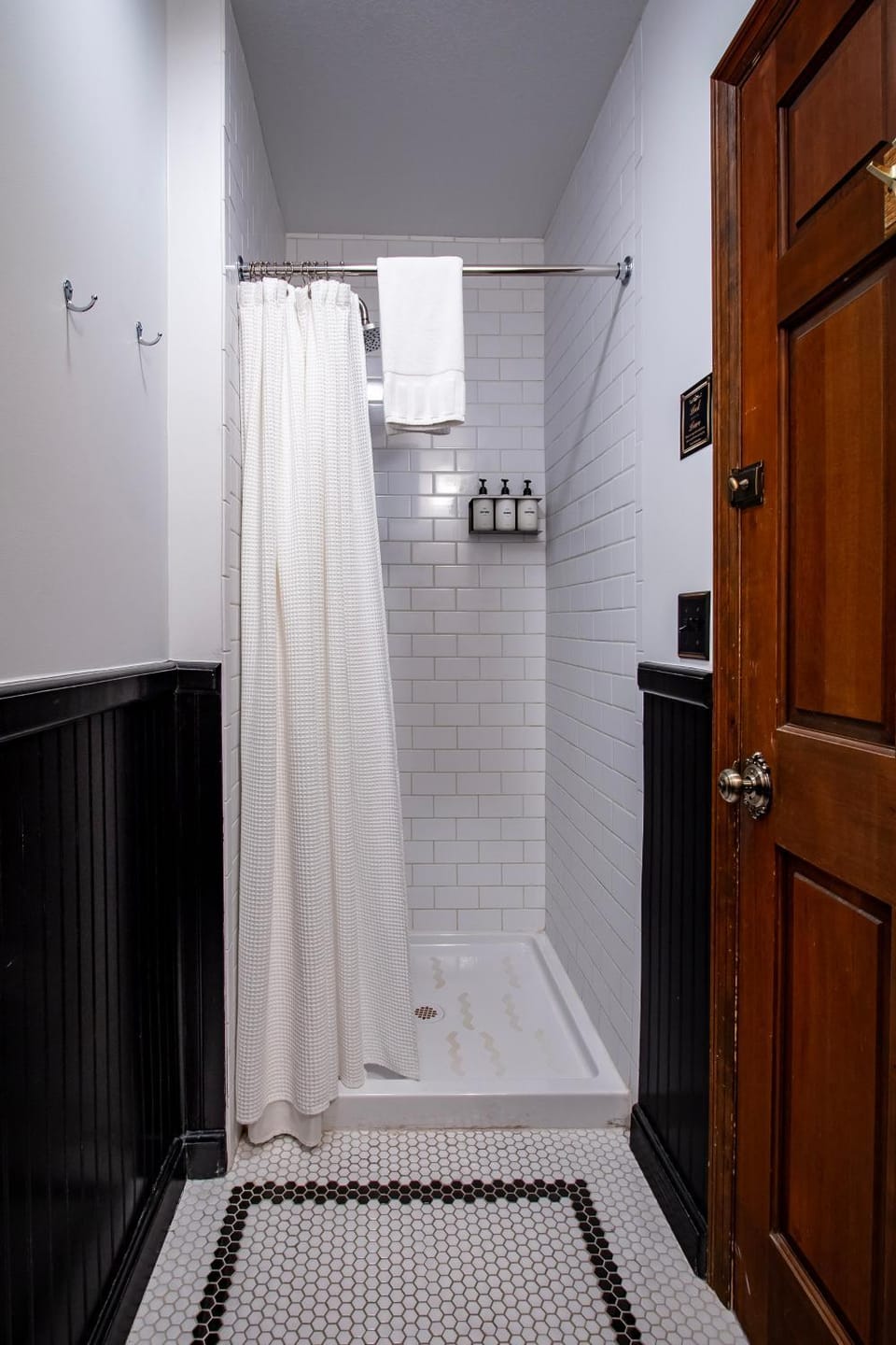 Shower, Bathroom, towels
