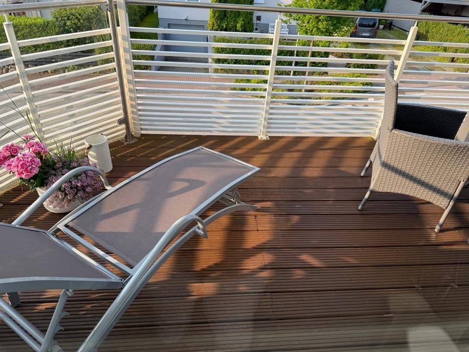 Balcony/Terrace, sunbed