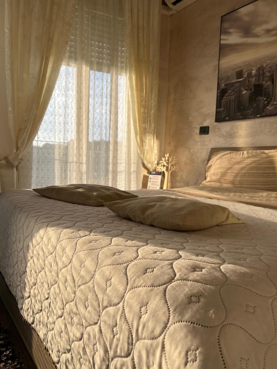Bed, Photo of the whole room