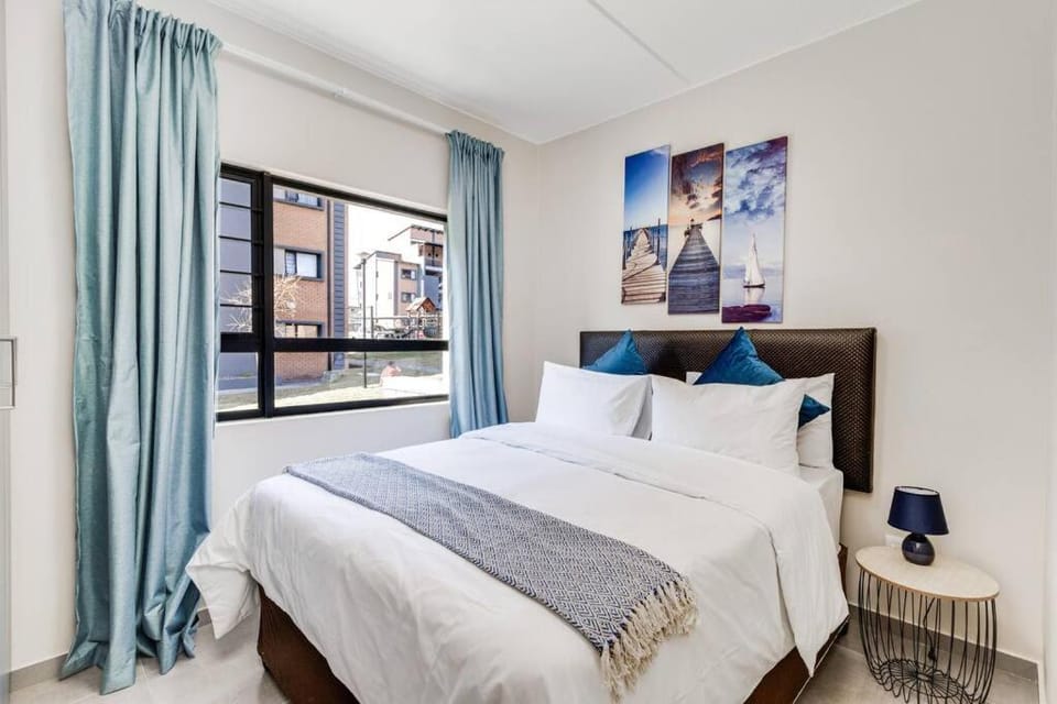 Resting nest waterfall Apartment in Sandton