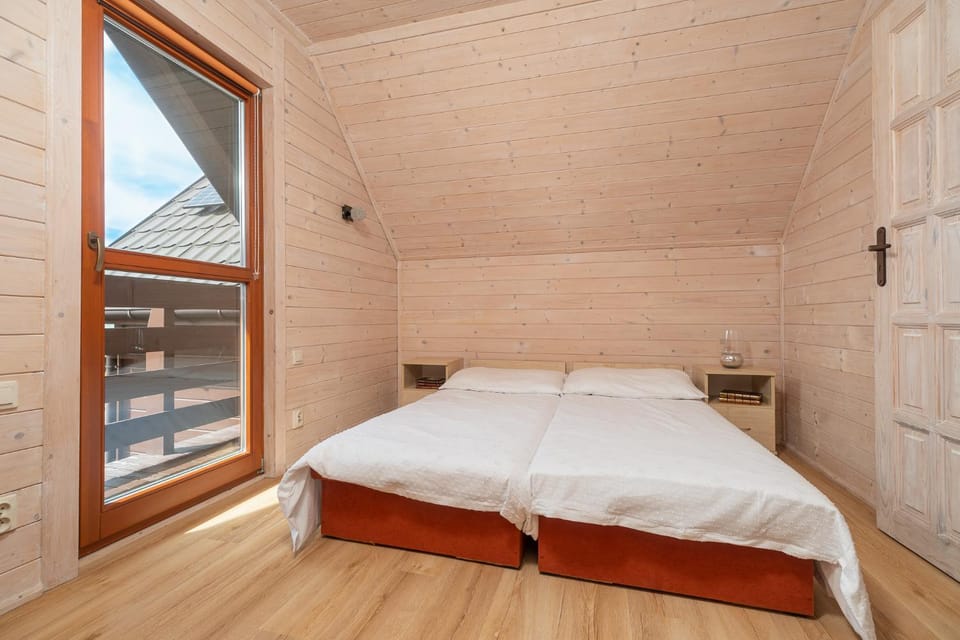 Bed, View (from property/room), Balcony/Terrace, Photo of the whole room, Decorative detail, Bedroom, Garden view