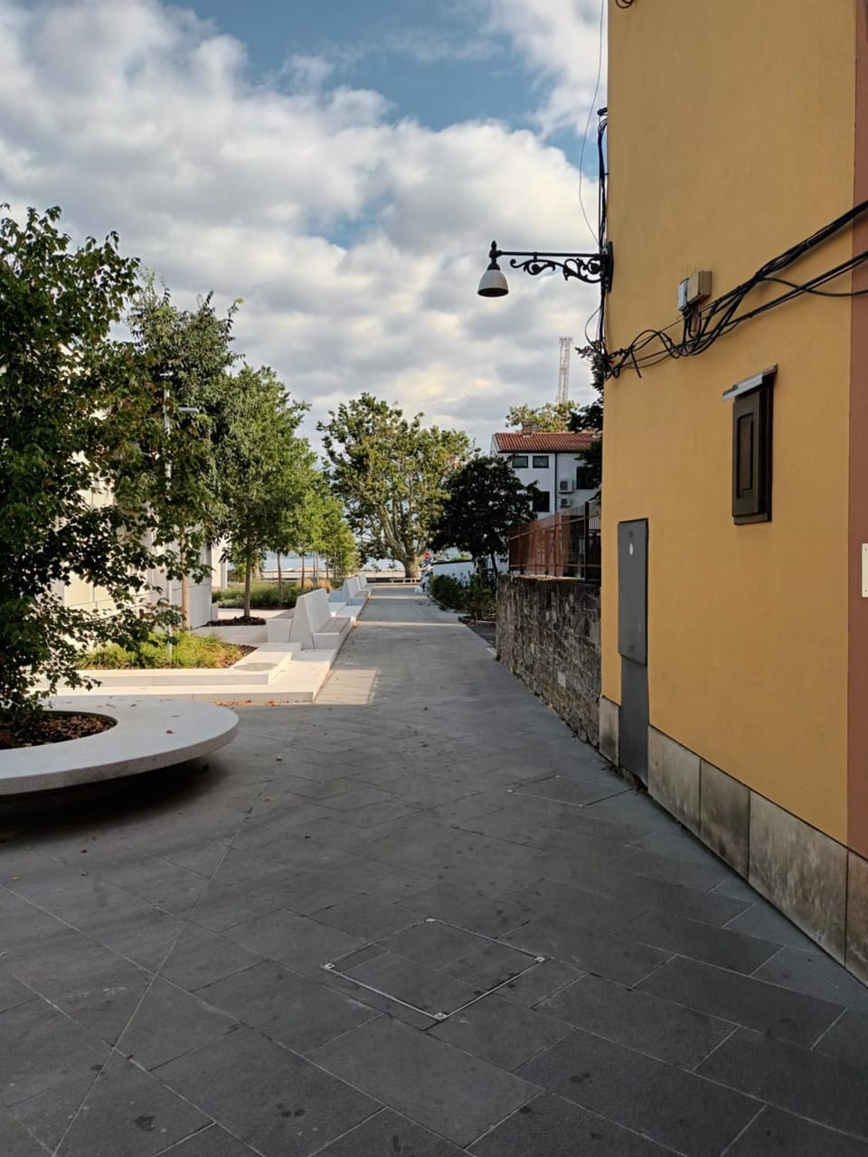 Neighbourhood, Street view