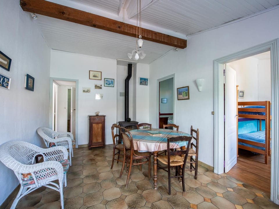 Maison Typique 3 Chambres, Proche Océan, Jardin Clôturé, Animaux Admis - FR-1-521-206 House in Biscarrosse