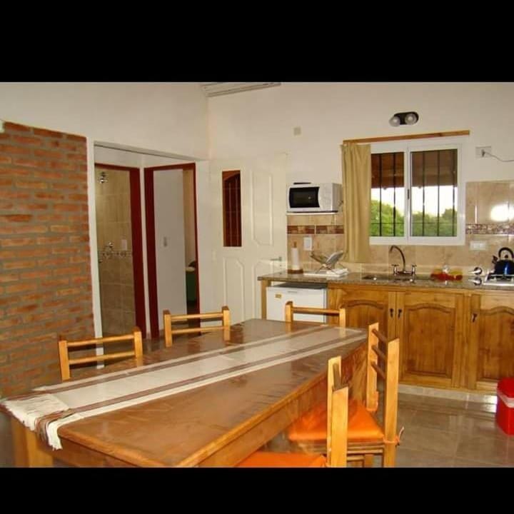 Llanten Dorado Cabañas House in Villa Giardino