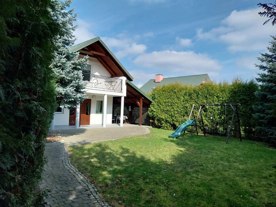 Domek Chmiel II nad Jeziorem Tarnobrzeskim Villa in Poland