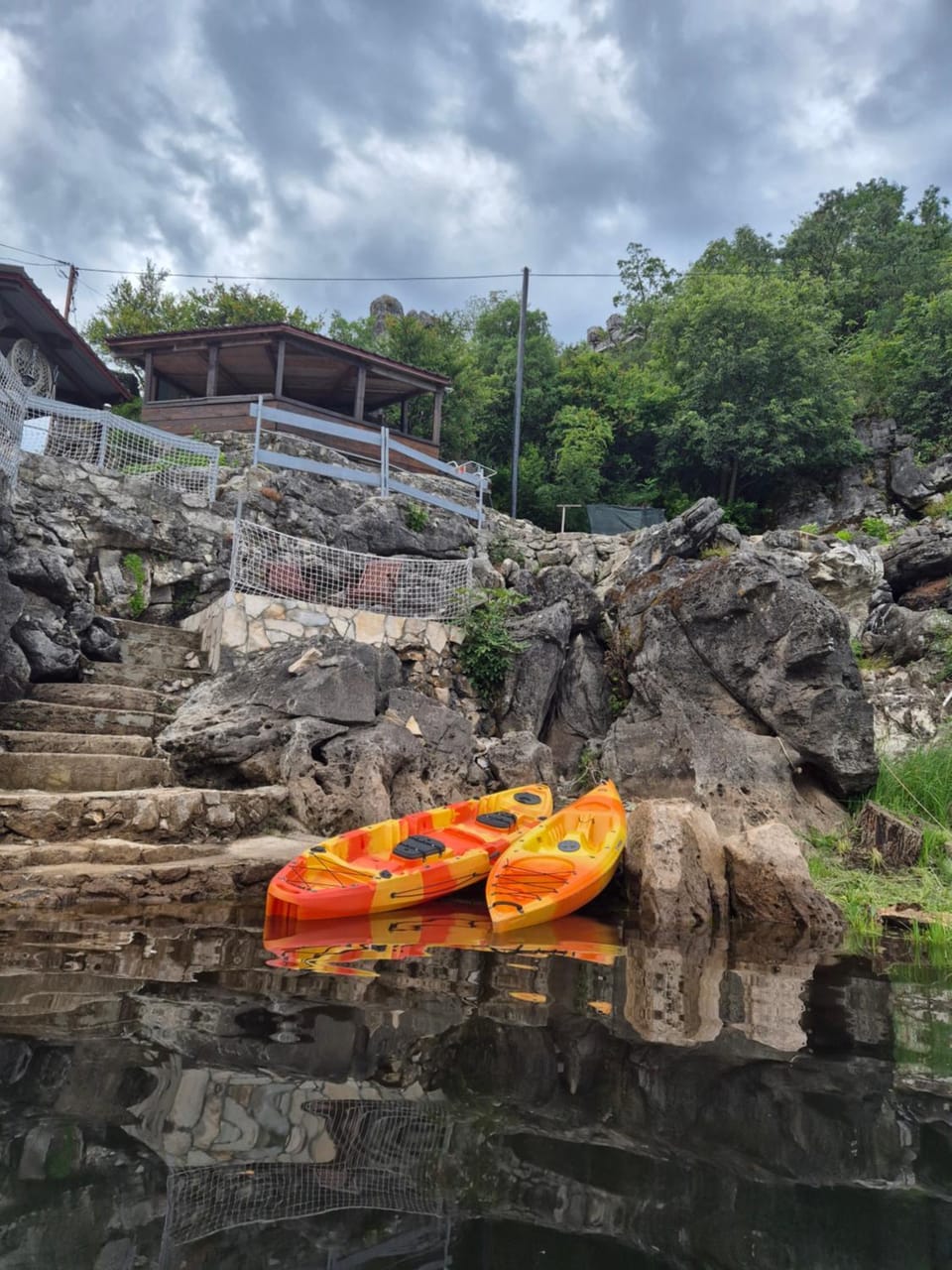 Balcony/Terrace, Canoeing