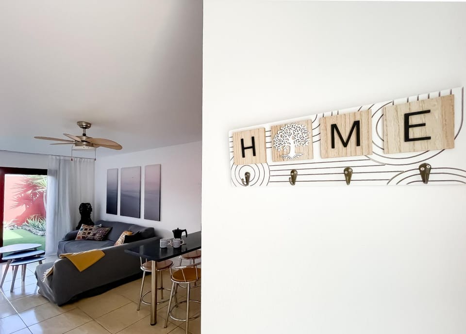 Facade/entrance, Living room