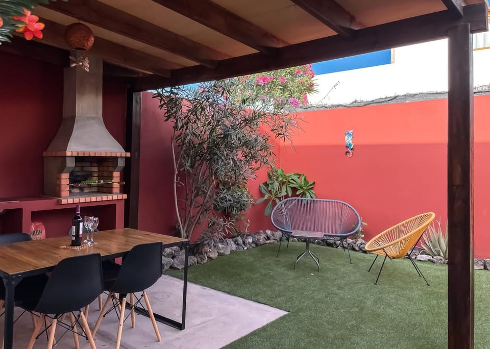 Facade/entrance, Living room
