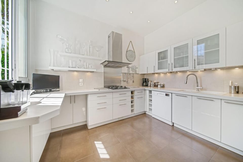 Cannes Luxury Rental - Belle epoque villa to rent close to Cannes center House in Cannes