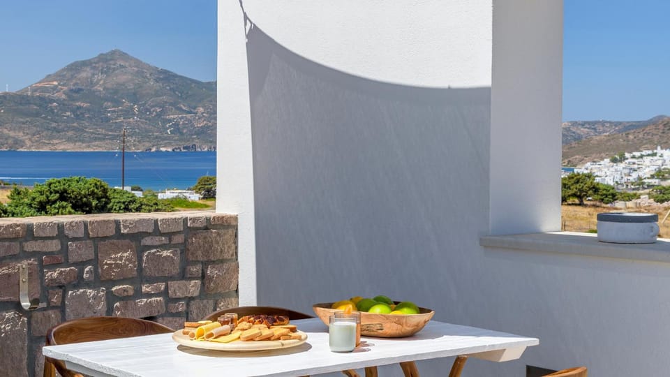 Day, Natural landscape, View (from property/room), Balcony/Terrace, City view, Mountain view, Sea view, furniture, furniture