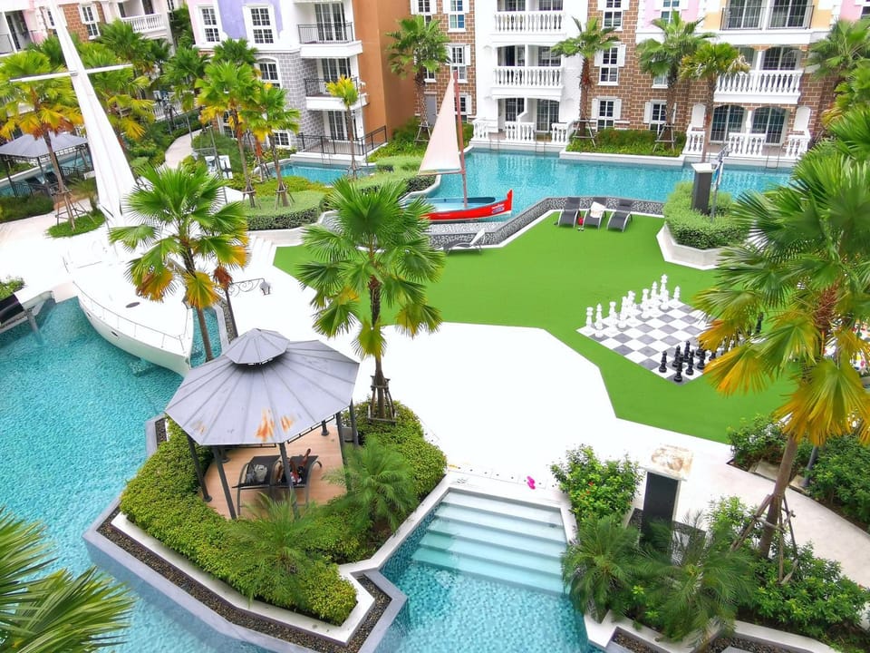 Balcony/Terrace, Pool view