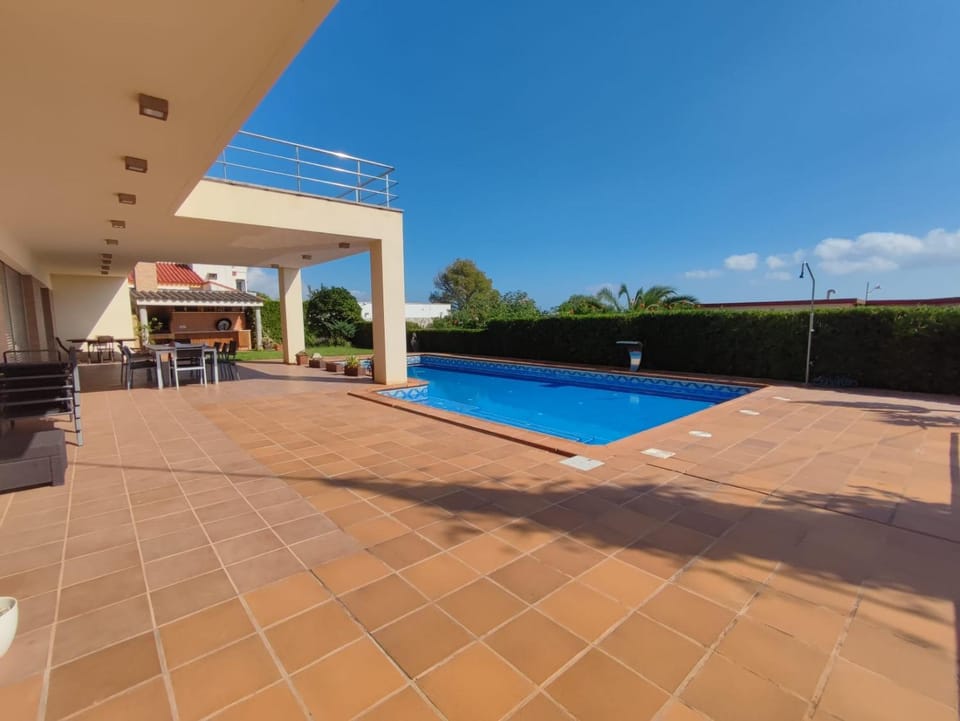 Balcony/Terrace, Swimming pool