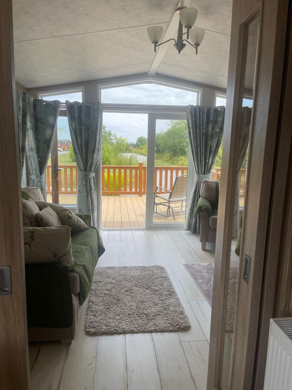 Fern Lodge with Hot Tub Campground/ 
RV Resort in Mid Suffolk District