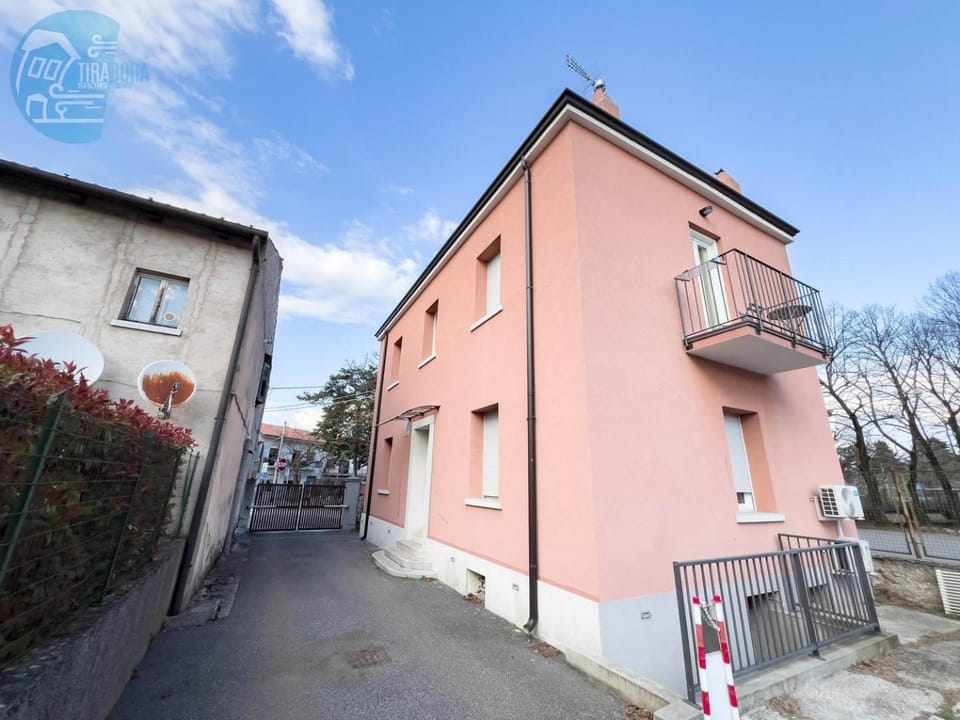 Basovizza 3 Alessandro Tirabora Short Rent Apartment in Trieste