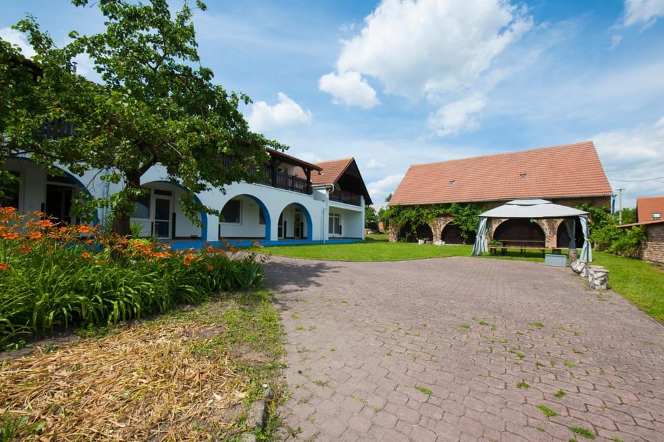 Property building, Garden