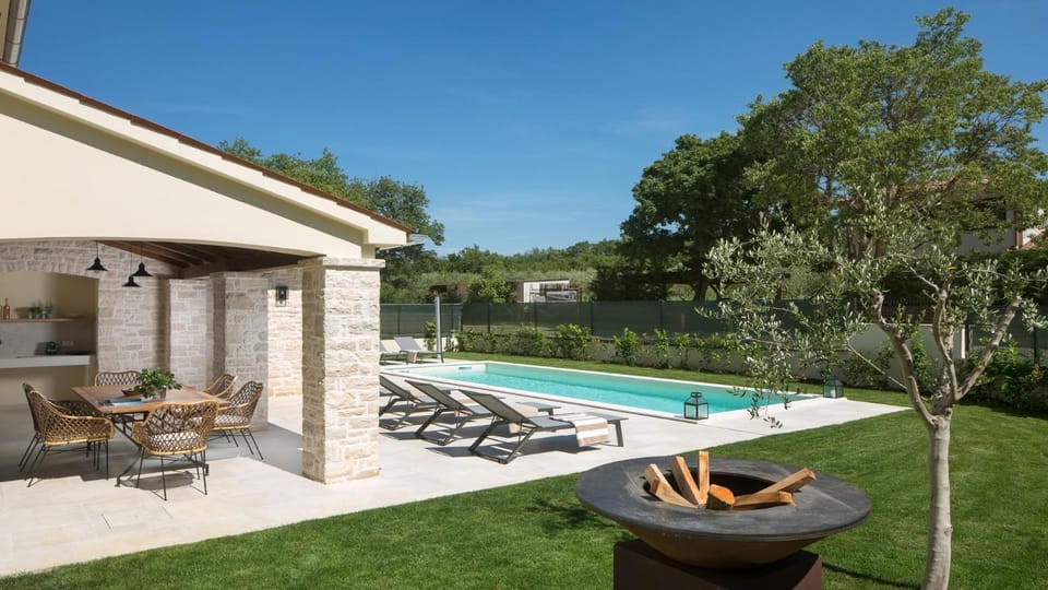 Villa Casa Mostia with Private Pool Villa in Istria County