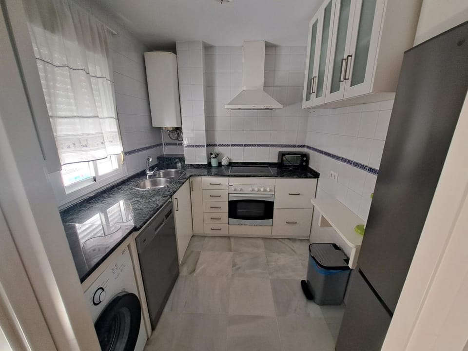 Kitchen or kitchenette, dishwasher, minibar, pet friendly, stove, washing machine