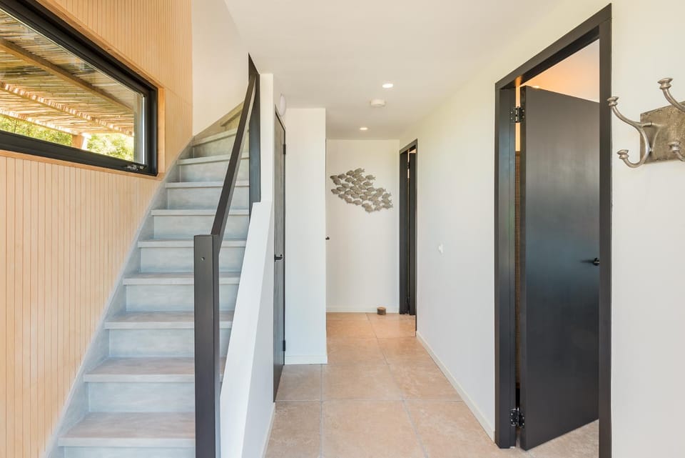 Bathroom, Bedroom