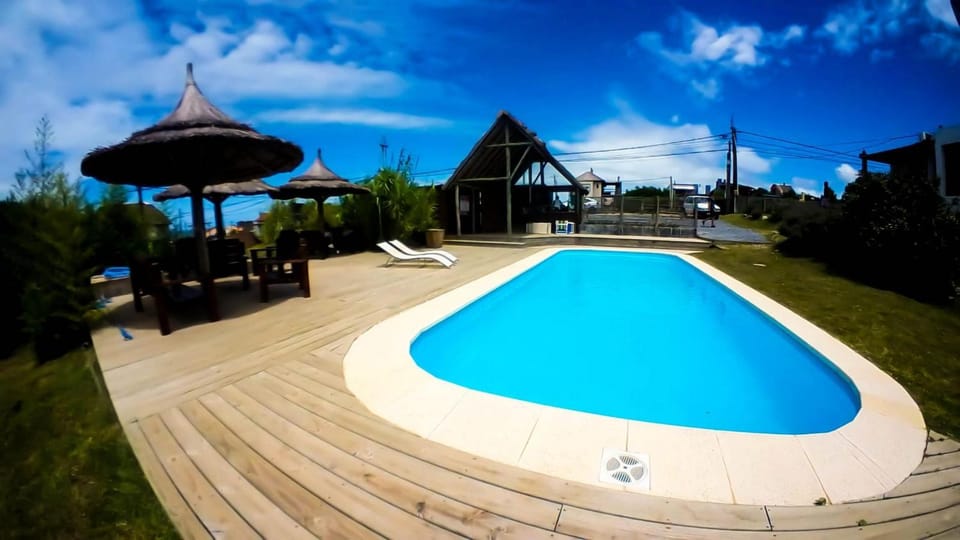 Swimming pool, Swimming pool