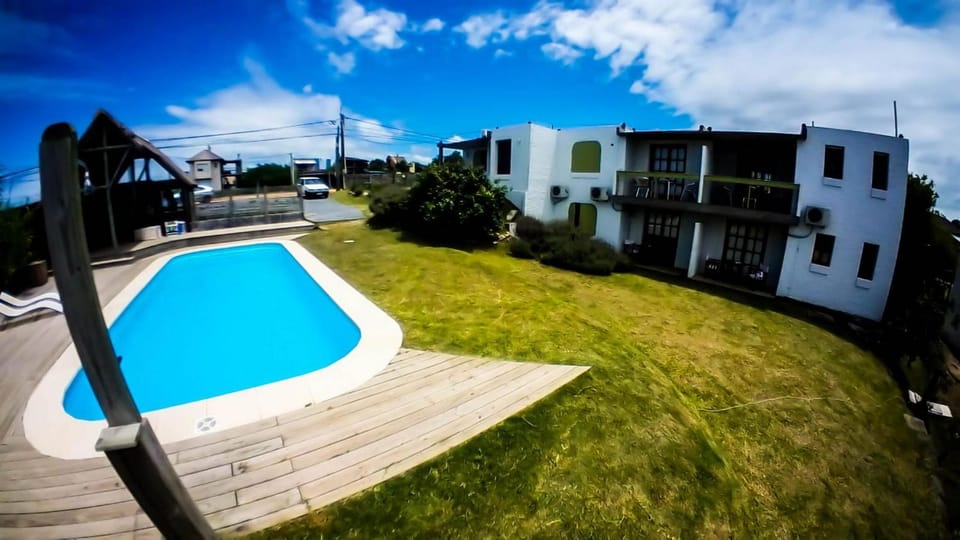 Swimming pool, Swimming pool