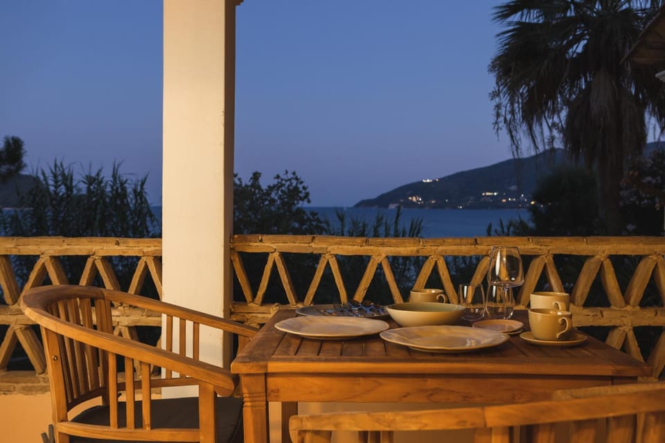 Patio, Natural landscape, View (from property/room), Balcony/Terrace, Balcony/Terrace, Sea view