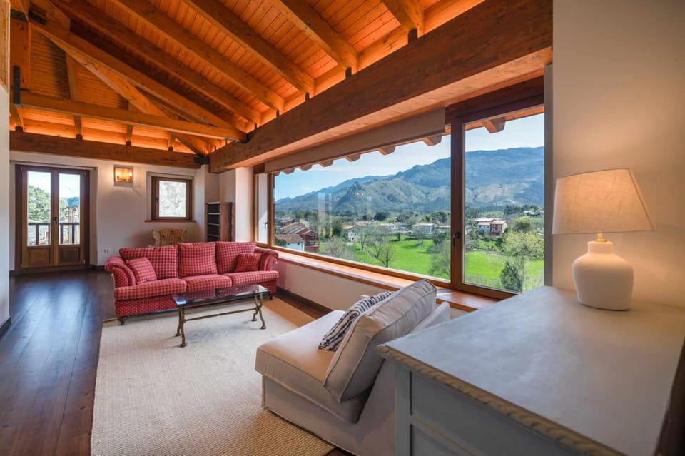 Bird's eye view, Living room, Photo of the whole room
