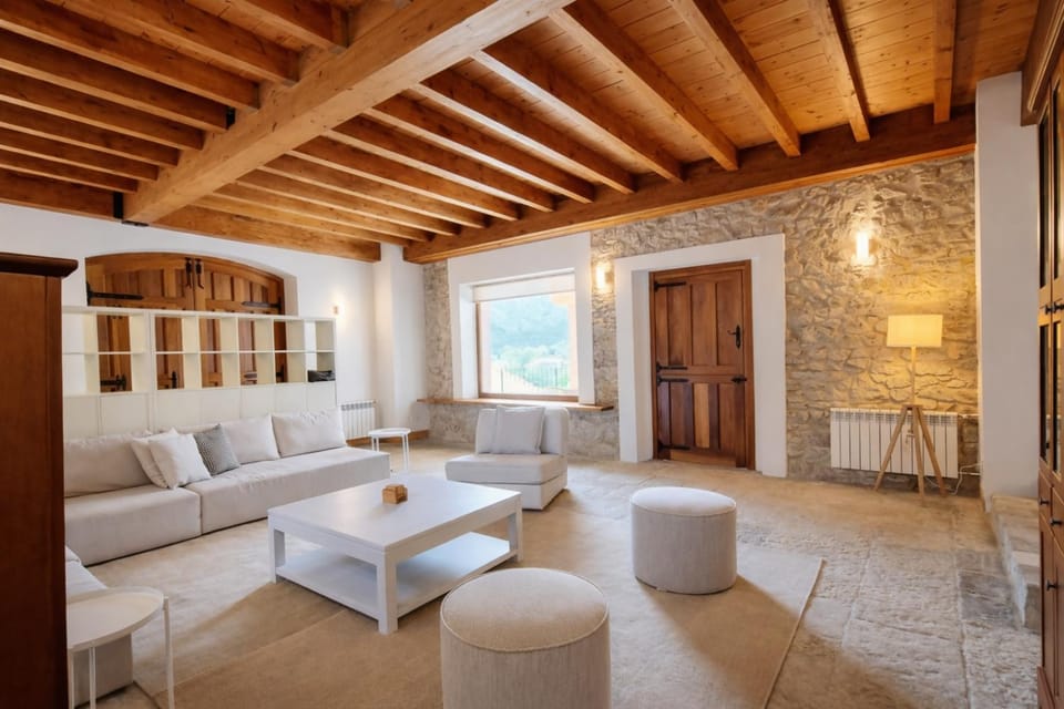 Communal lounge/ TV room, Living room