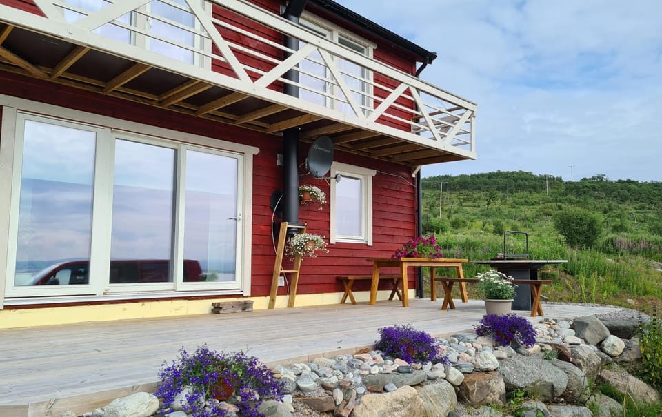 Property building, Patio, Summer, BBQ facilities, Balcony/Terrace, Balcony/Terrace