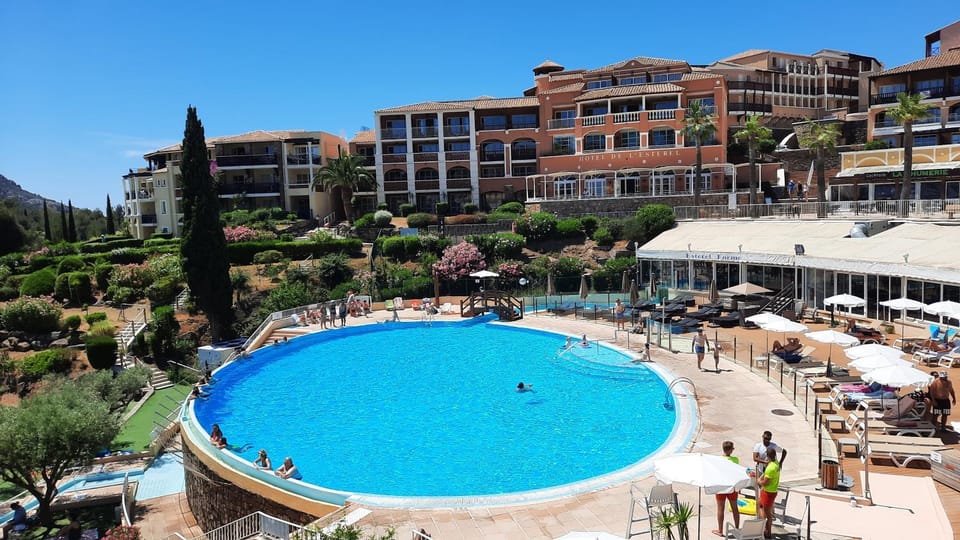 Restaurant/places to eat, Spa and wellness centre/facilities, Swimming pool, Swimming pool, sunbed