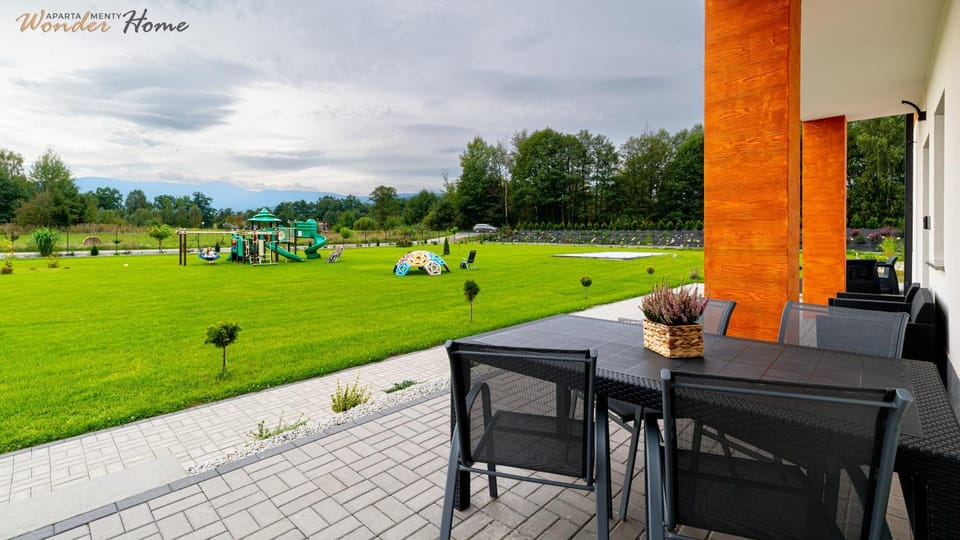 Day, Natural landscape, Garden, Balcony/Terrace, Garden view