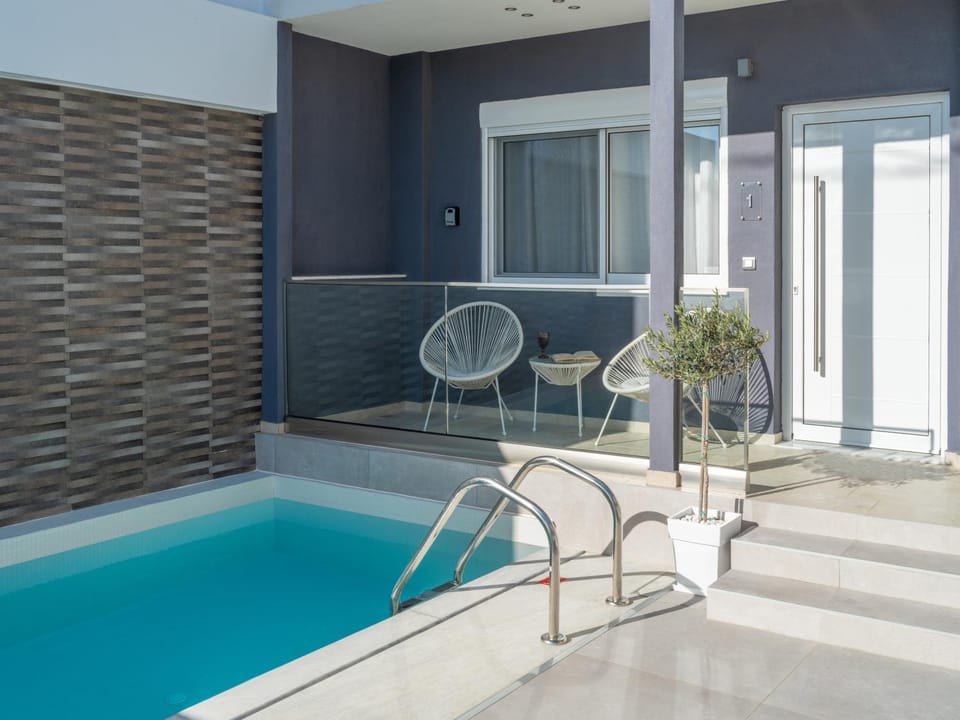 Facade/entrance, Pool view, Swimming pool
