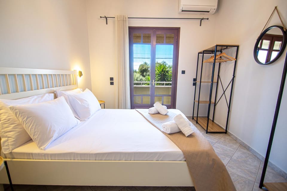Palmeira Sea & City House in Peloponnese, Western Greece and the Ionian