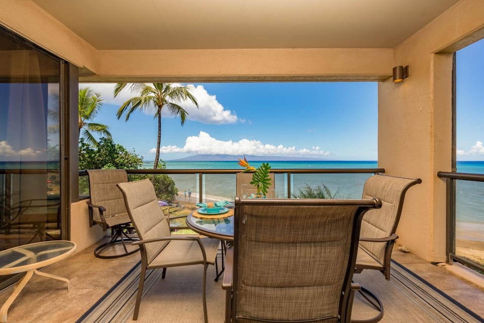 Sands Of Kahana 315 2Bd 2Ba Oceanfront condo Apartment in Kahana