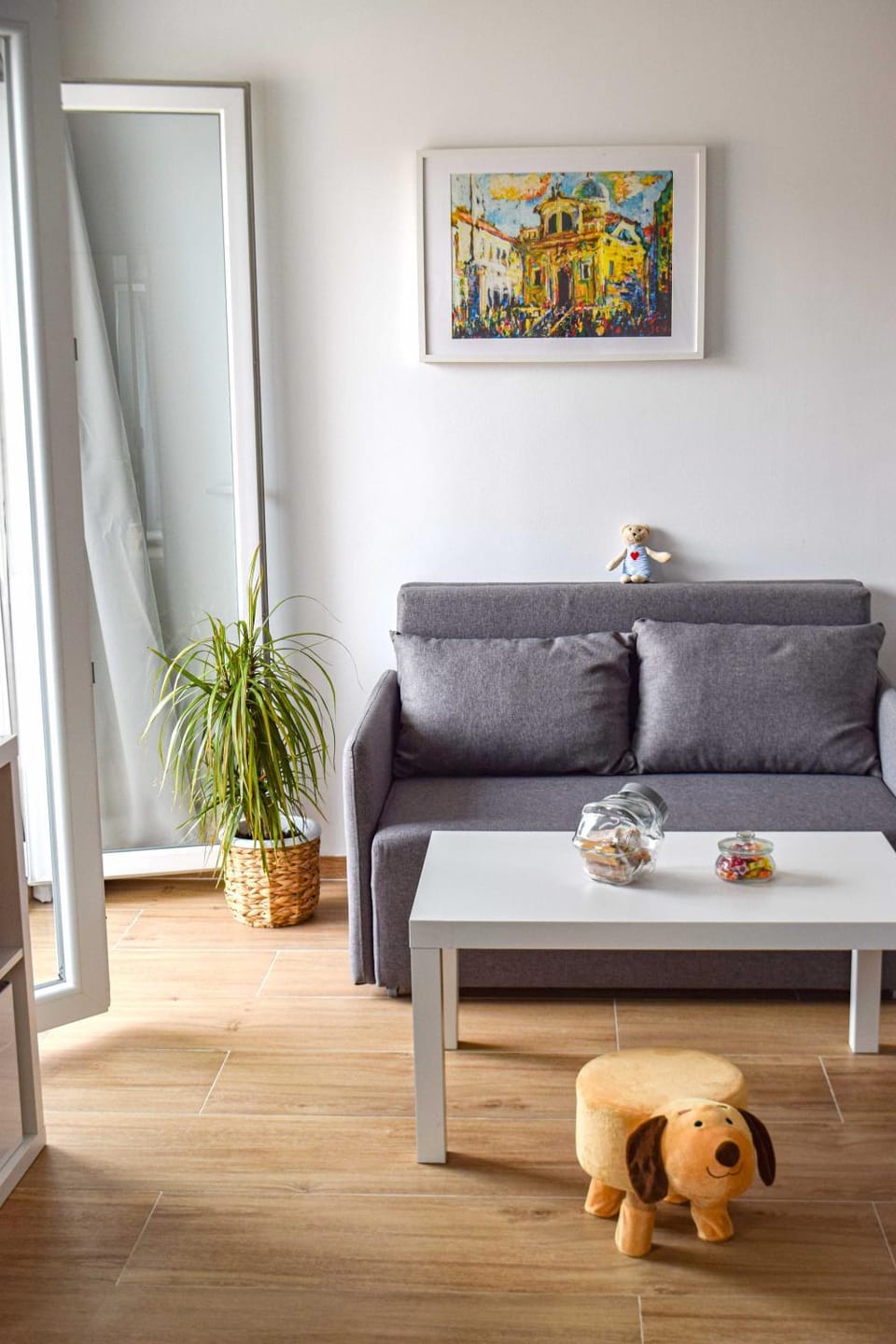 Living room, Seating area