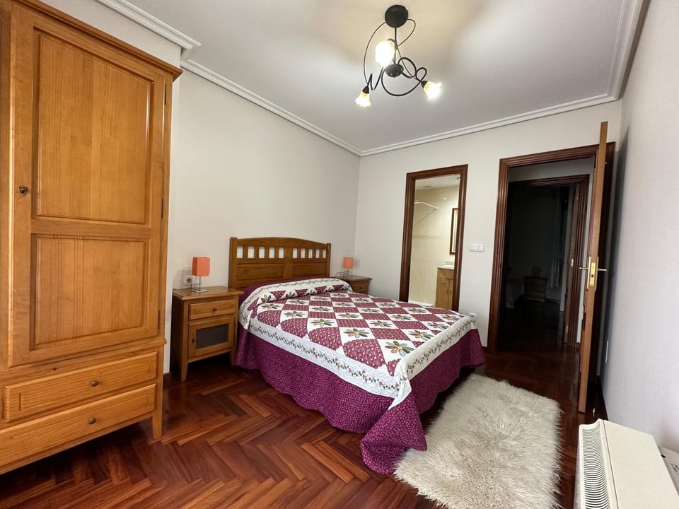 Bed, Photo of the whole room, Bedroom, wardrobe