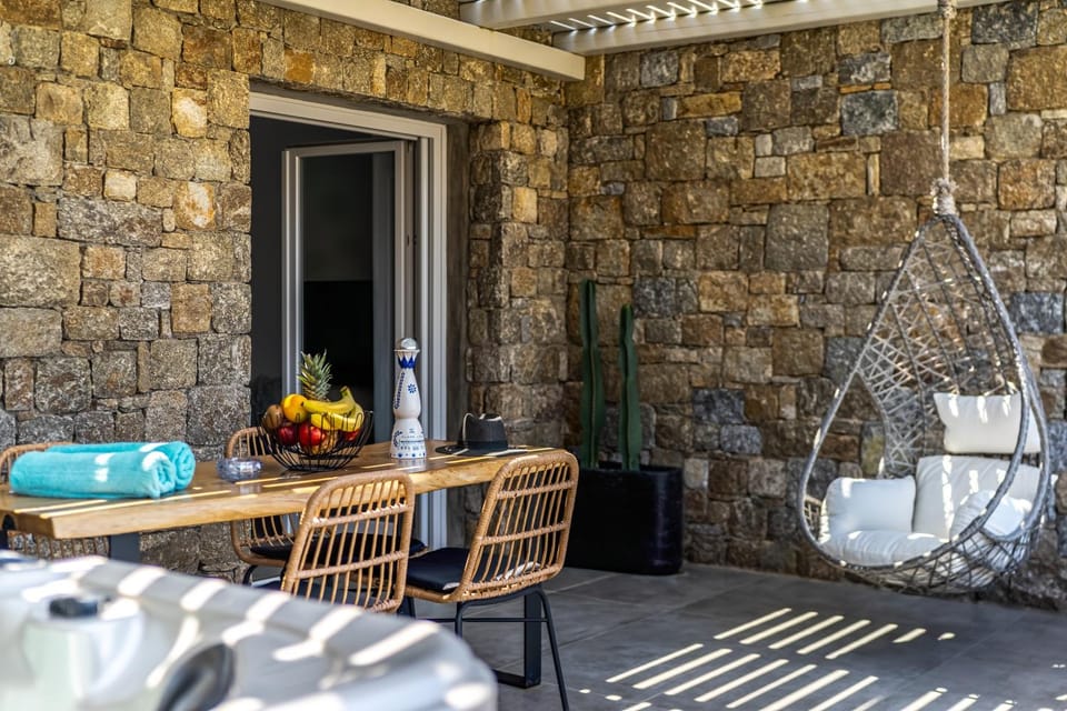 Nefeli Residence & Suite Ftelia beach Mykonos House in Mykonos, Mikonos 846 00, Greece