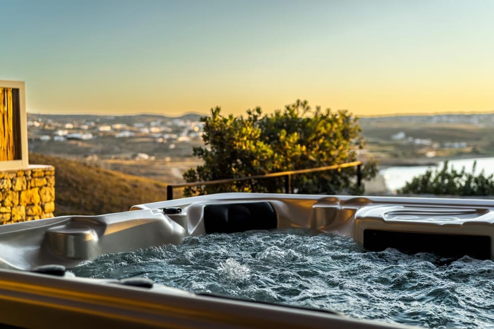 Nefeli Residence & Suite Ftelia beach Mykonos House in Mykonos, Mikonos 846 00, Greece