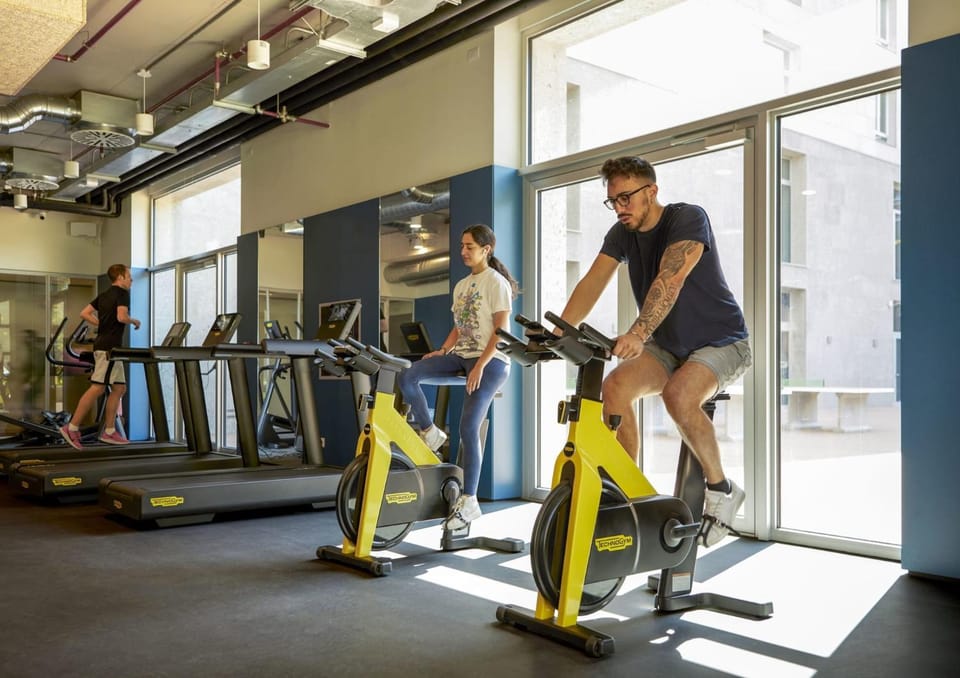People, Fitness centre/facilities