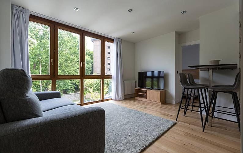 Living room, Dining area