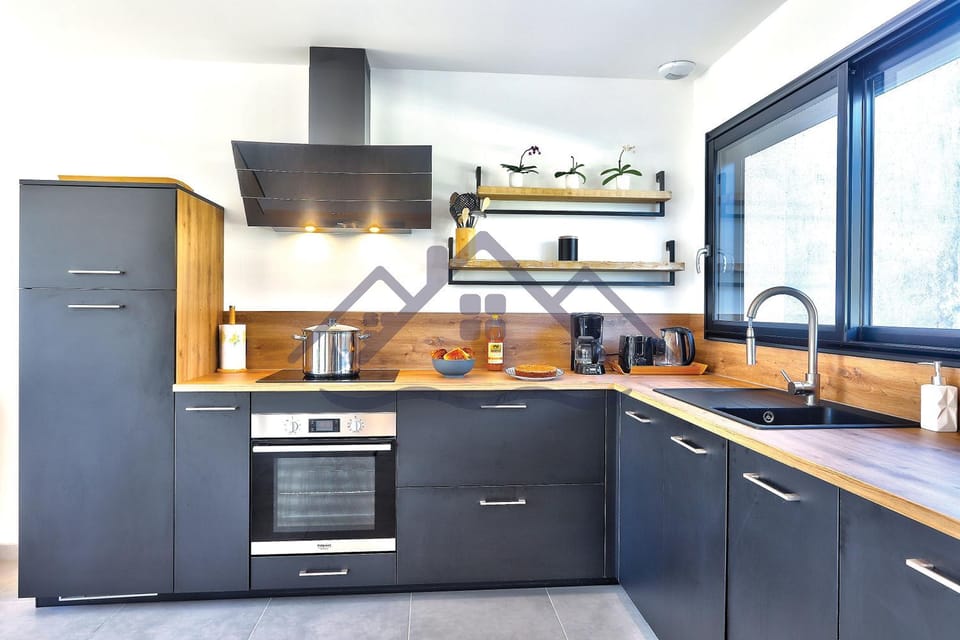 Kitchen or kitchenette, dishwasher, minibar, pet friendly, stove